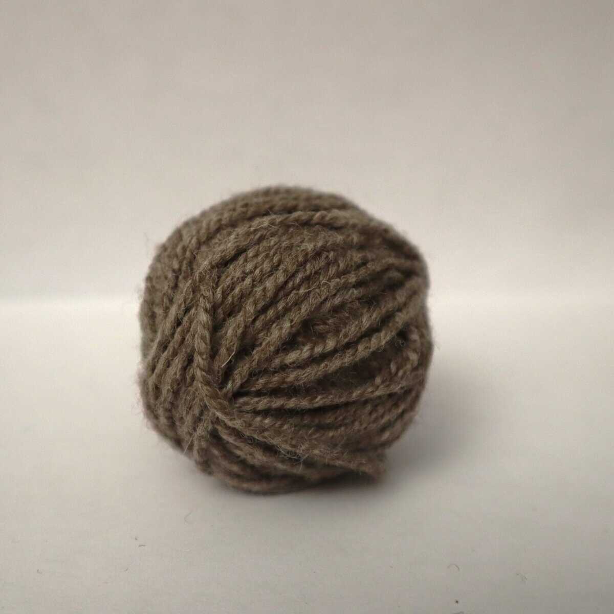 IMG_1579 Nellie Joe's Never-Fail Edging Cord - Stone, Medium, 3-Ply