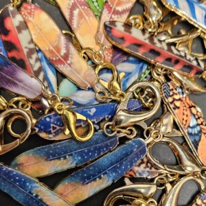 Fancy Feather Stitch Markers