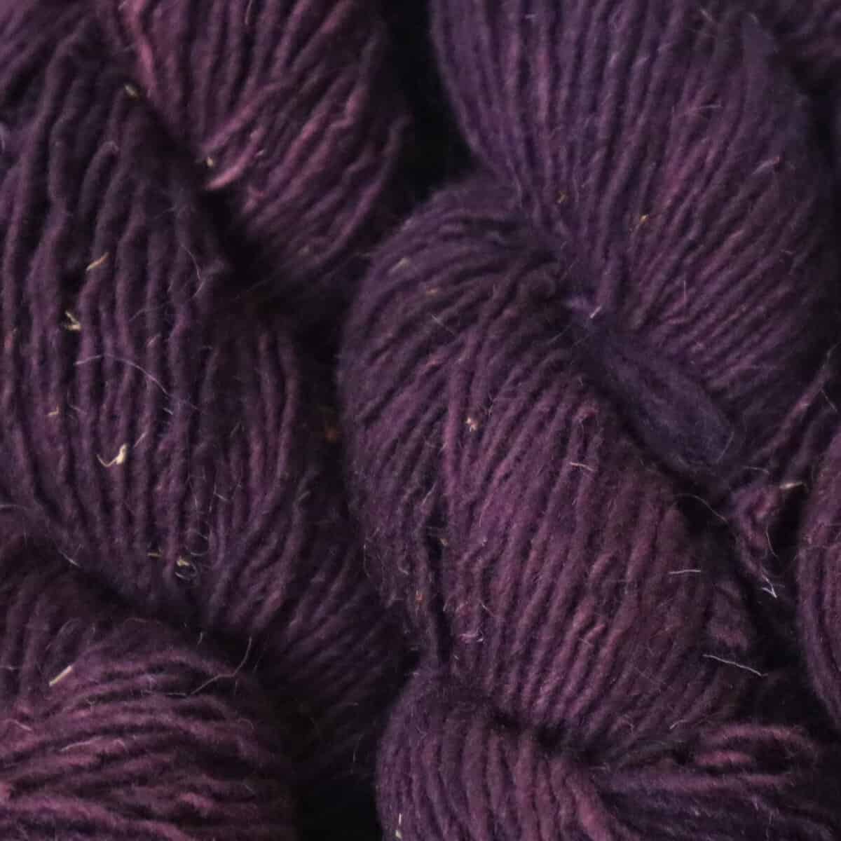 IMG_2887 Weaving In Beauty Navajo-Churro Weaving Yarn 2.0 Size 2 - Shimasaní Bideijiʼ ééʼ (My Grandmother's Blouse)