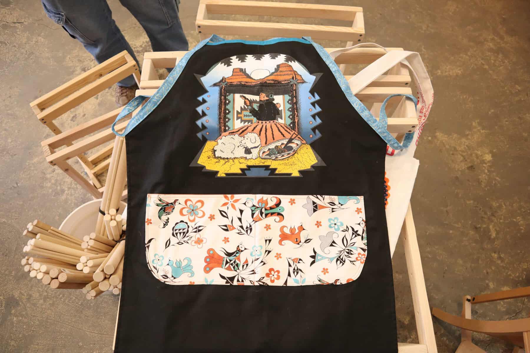 APRON - Bess Anderson